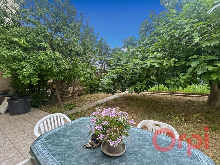 À Vendre à Bassan : spacieuse maison sur 2 niveaux sans vis-à-vis — photo 1