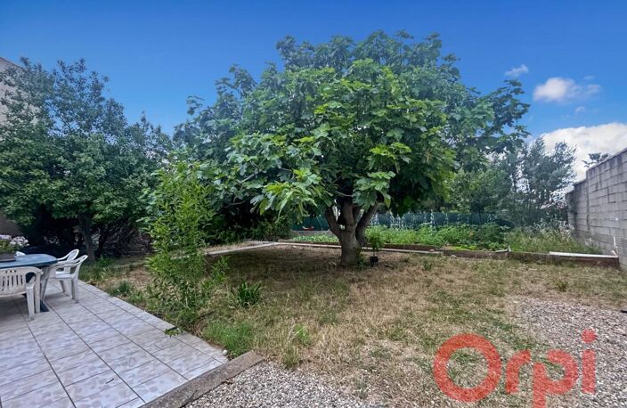 À Vendre à Bassan : spacieuse maison sur 2 niveaux sans vis-à-vis — photo 3
