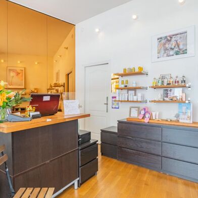 Commerce  163500 €