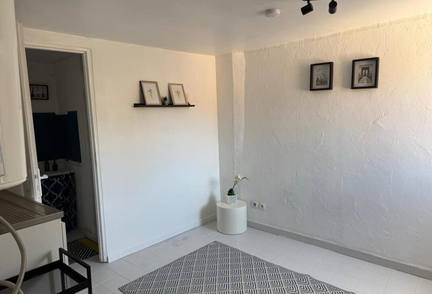 Appartement À Louer — photo 1