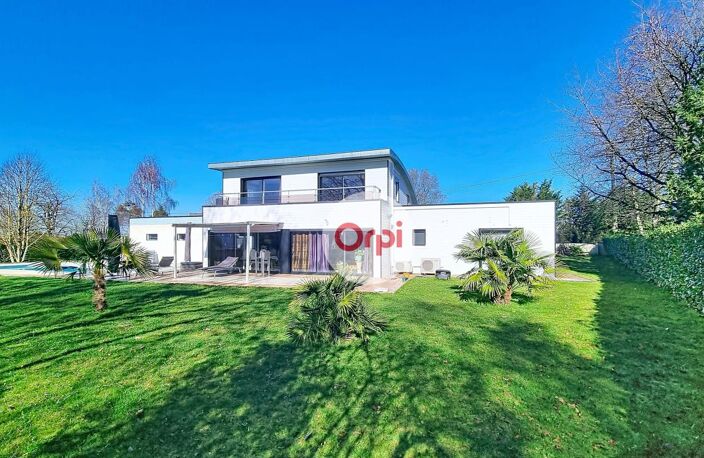 A VENDRE Demeure d’exception à 10 minutes de Ploërmel – Élégance, volumes et prestations premium — photo 3