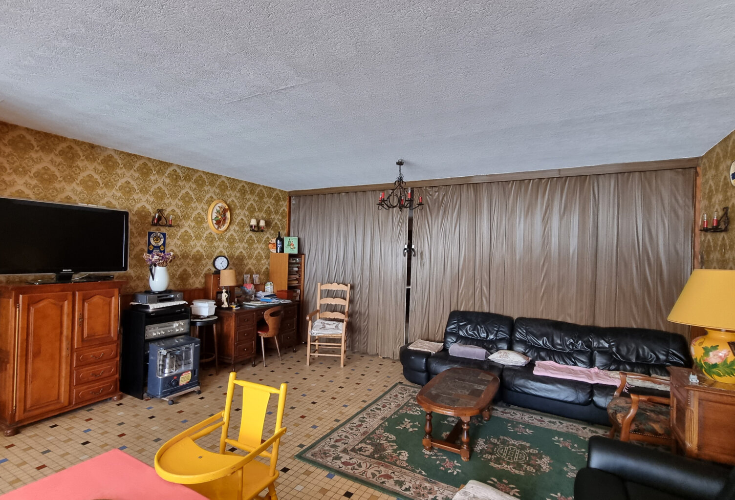 Dépt. 07 - A VENDRE au BEAGE - Immense Maison de Village de — photo 1