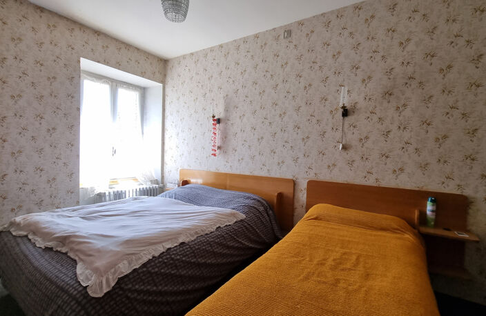 Dépt. 07 - A VENDRE au BEAGE - Immense Maison de Village de — photo 4