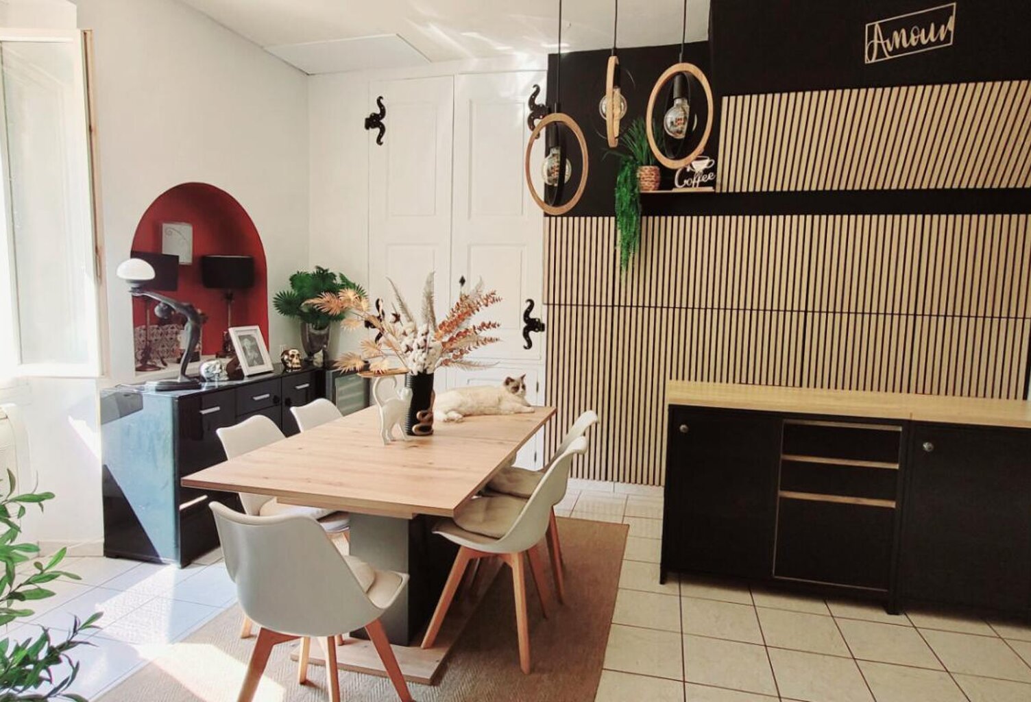 FABREZAN  -  Maison T5 rénovée avec plafond seigneurial du XIIIe siècle — photo 1