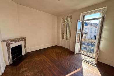 Immeuble  89900 €