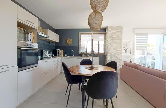 Appartement Istres 3 pièce(s) 75 m2 , Balcon et Deux places parking — photo 4