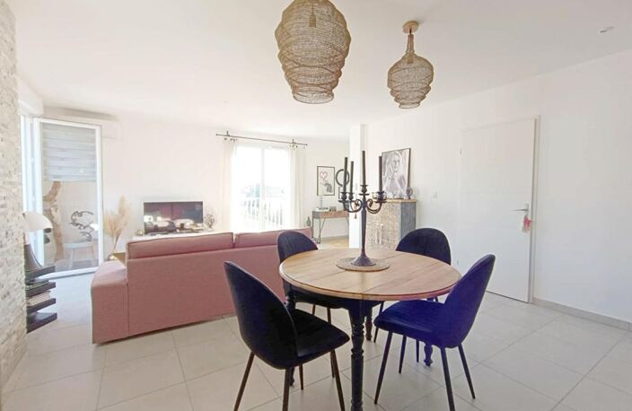 Appartement Istres 3 pièce(s) 75 m2 , Balcon et Deux places parking — photo 5