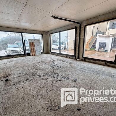 Immeuble  298200 €