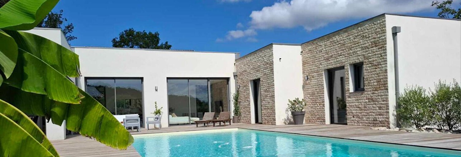 Maison 6 Pièces 220 m² à vendre à Ramasse (01250)