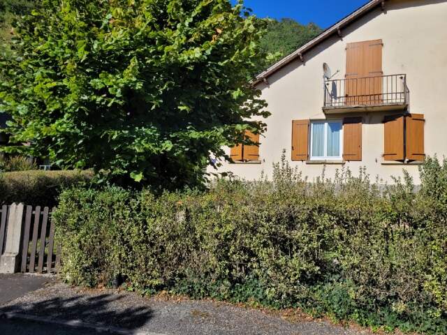 Maison 4 pièces 90 m² à Champs-sur-Tarentaine-Marchal — photo du bien