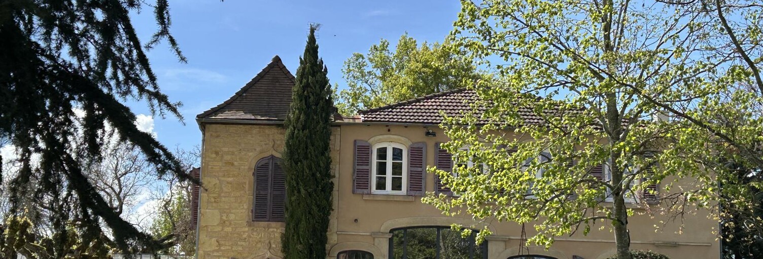 Maison 10 Pièces 363 m² à vendre à Charlieu (42190)