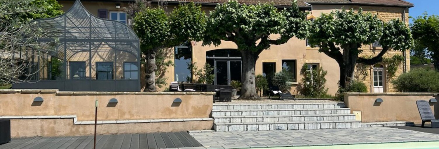 Maison 10 Pièces 363 m² à vendre à Charlieu (42190)