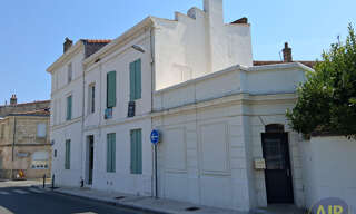 Immeuble  286 m² à vendre à Pauillac (33250)