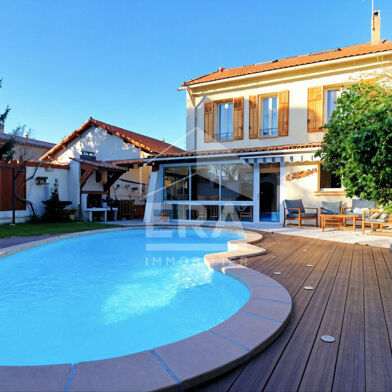 Maison 6 pièces 575000 €