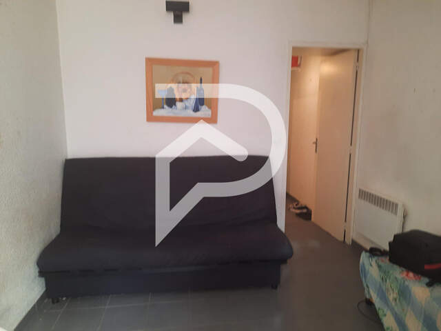 Marseille-13006- Studio 20 m² — photo du bien