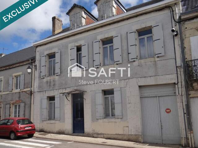 Maison en pierres de 148m2 plus dépendance de 55m2 — photo du bien