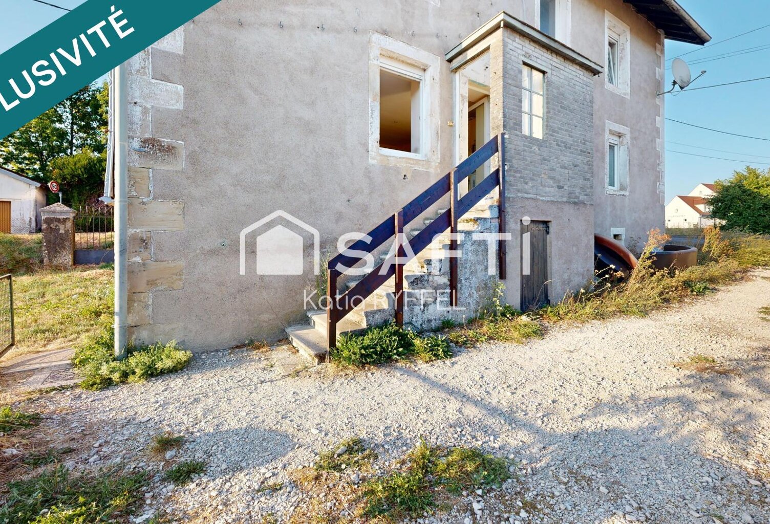 188 m² habitable, 1000m² de terrain, chauffage central — photo 1