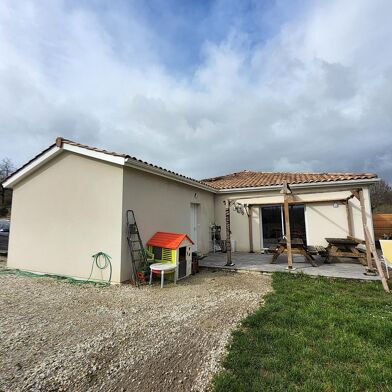 Maison 4 pièces 1125 €