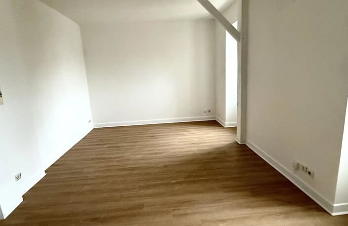 Appartement à Louer centre ville de Lamorlaye, — photo 2