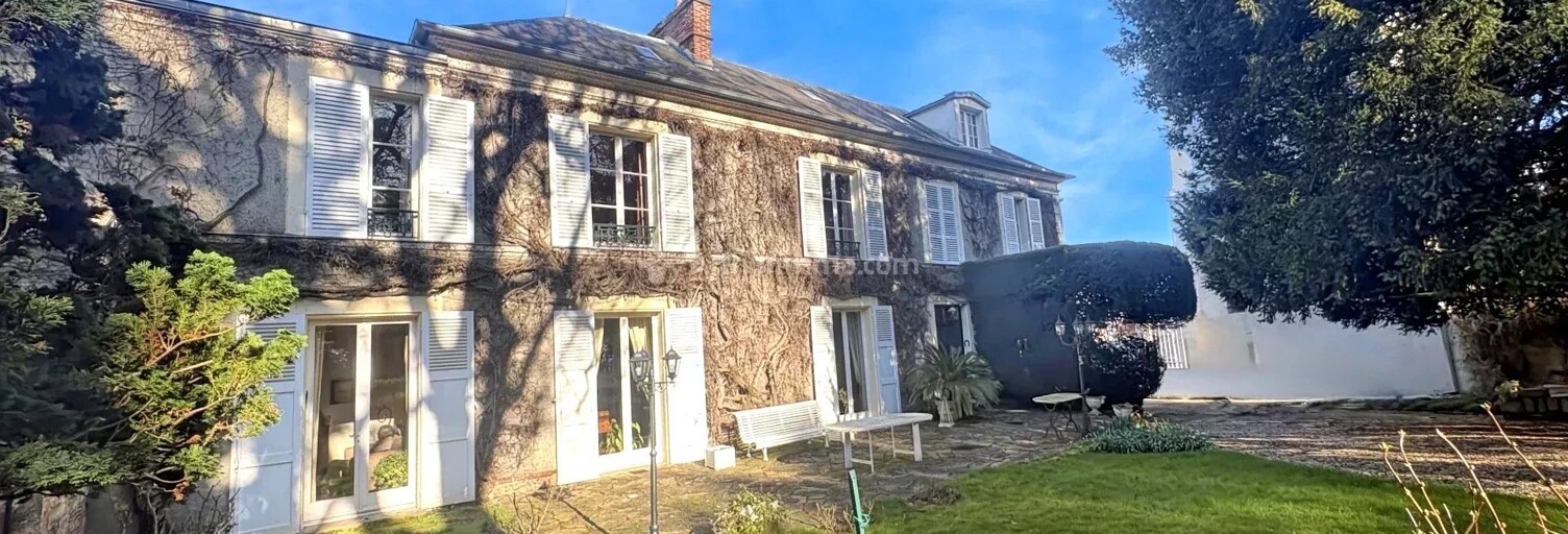 Maison 8 Pièces 214 m² à vendre à Montry (77450)
