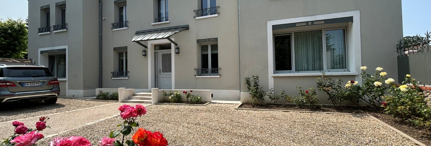 Maison 9 Pièces 244 m² à vendre à Étréchy (91580)