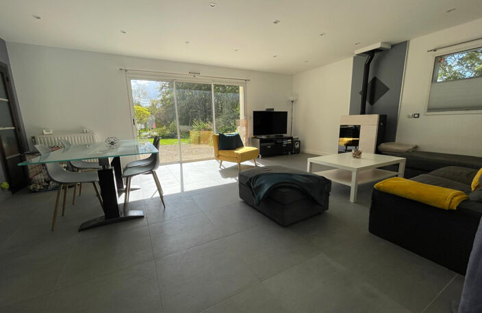 Belle propriété de 185m2 avec une piscine et des dépendances — photo 3