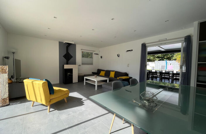 Belle propriété de 185m2 avec une piscine et des dépendances — photo 4