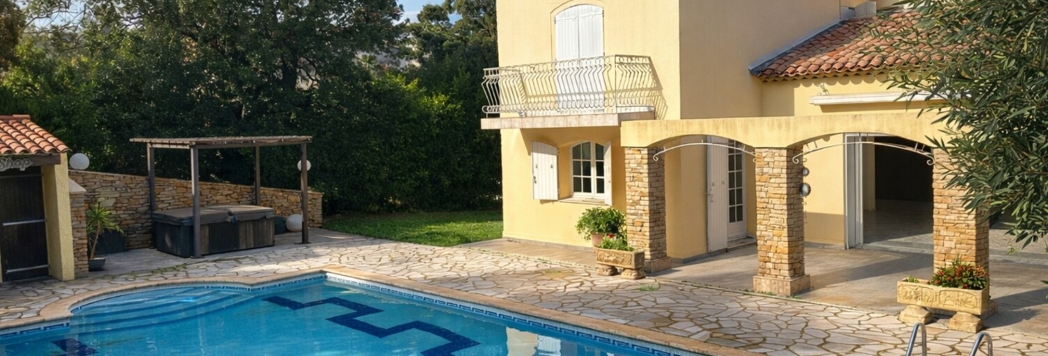 Maison 6 Pièces 222 m² à vendre à Six-Fours-les-Plages (83140)