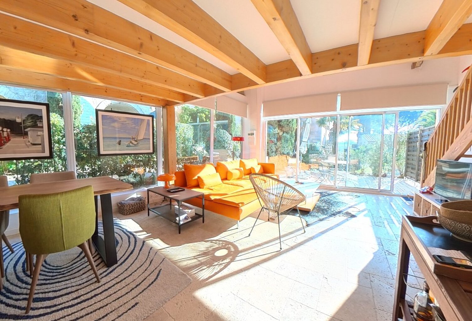 Charmant appartement au rez-de-chaussée avec terrasse privée et jardin près de Pezneas. — photo 1