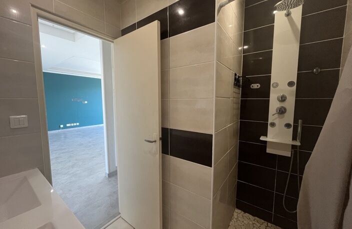 Vente maison 4 pièces 90 m² Montluçon (03100) — photo 5