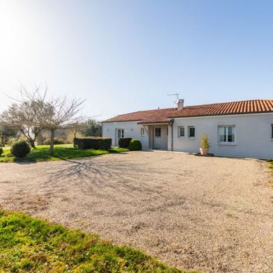 Maison 5 pièces 442260 €