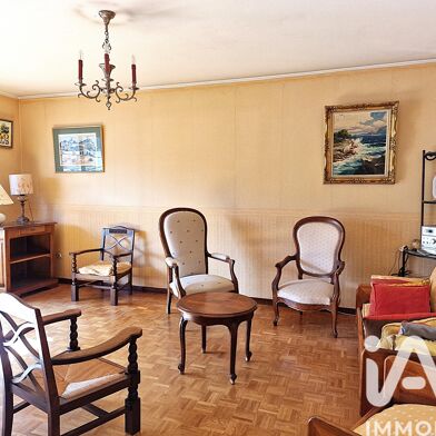 Appartement 3 pièces 174200 €