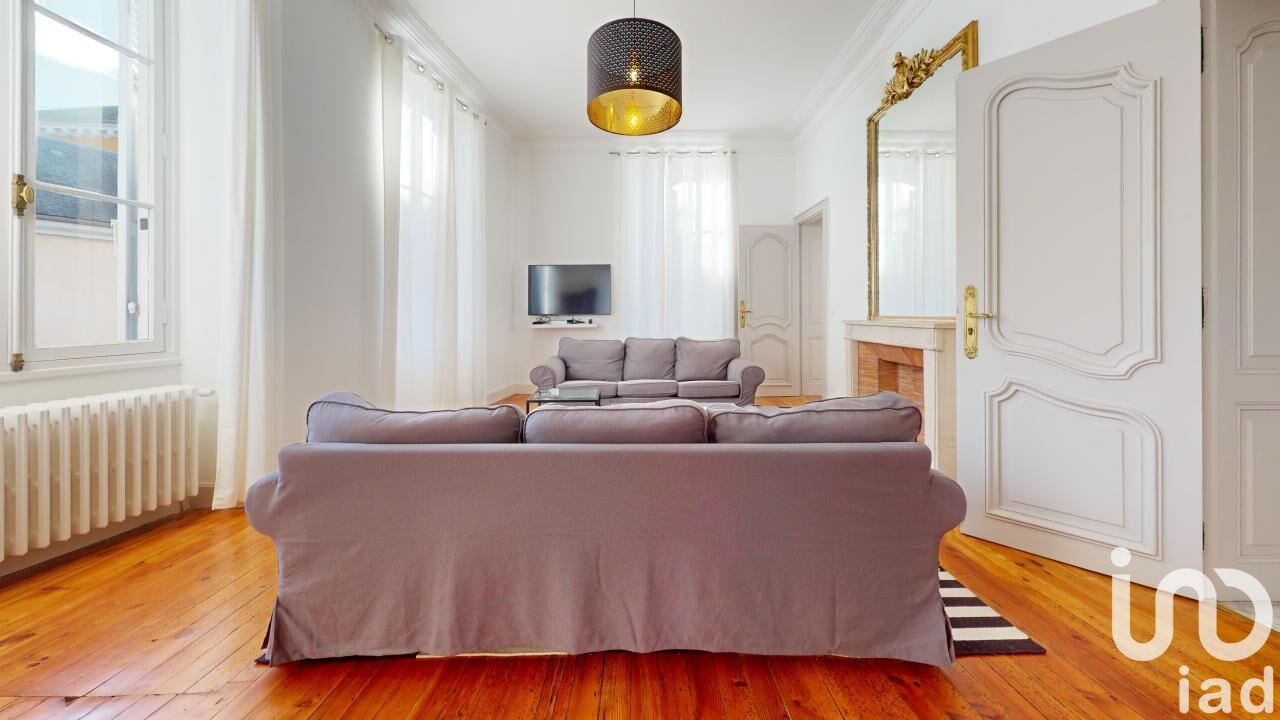 Tarbes - 380m² - 15p. - 12ch.