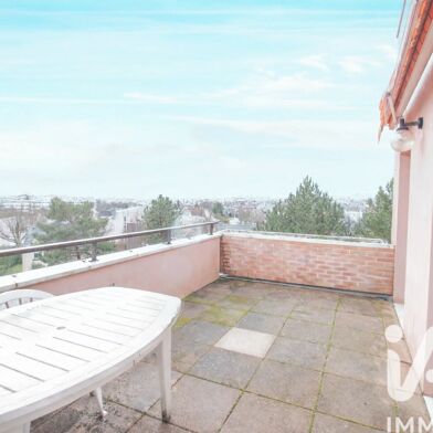 Appartement 4 pièces 240000 €