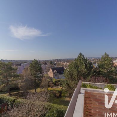 Appartement 4 pièces 240000 €