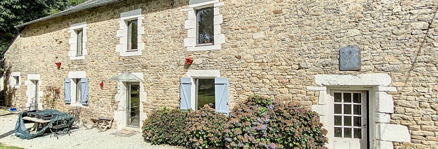 Maison 7 Pièces 226 m² à vendre à Langoëlan (56160)