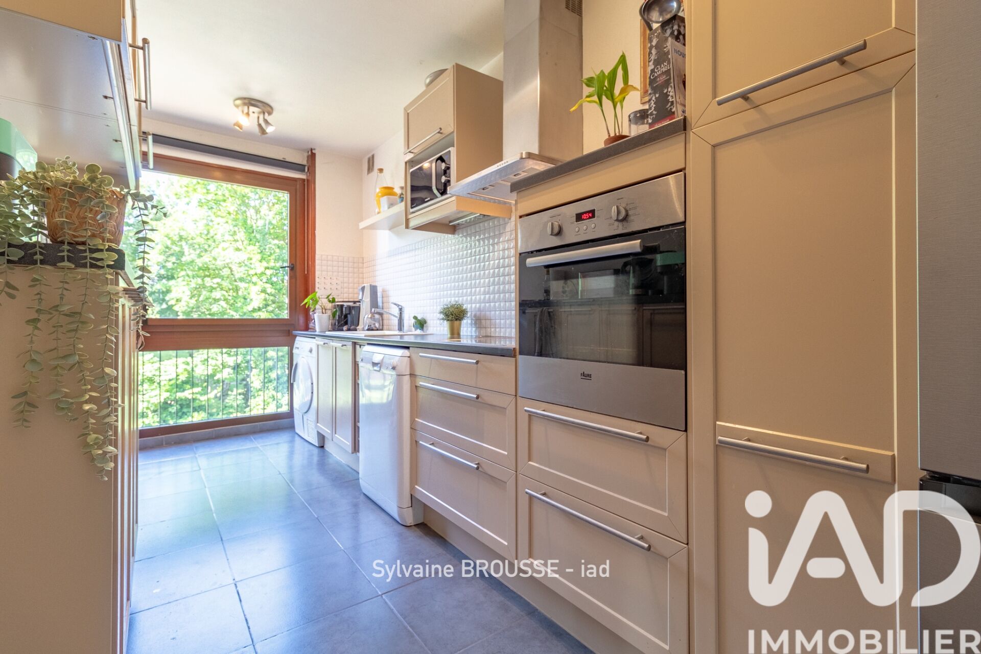 Vente Appartement 5 pièces - Photo 2