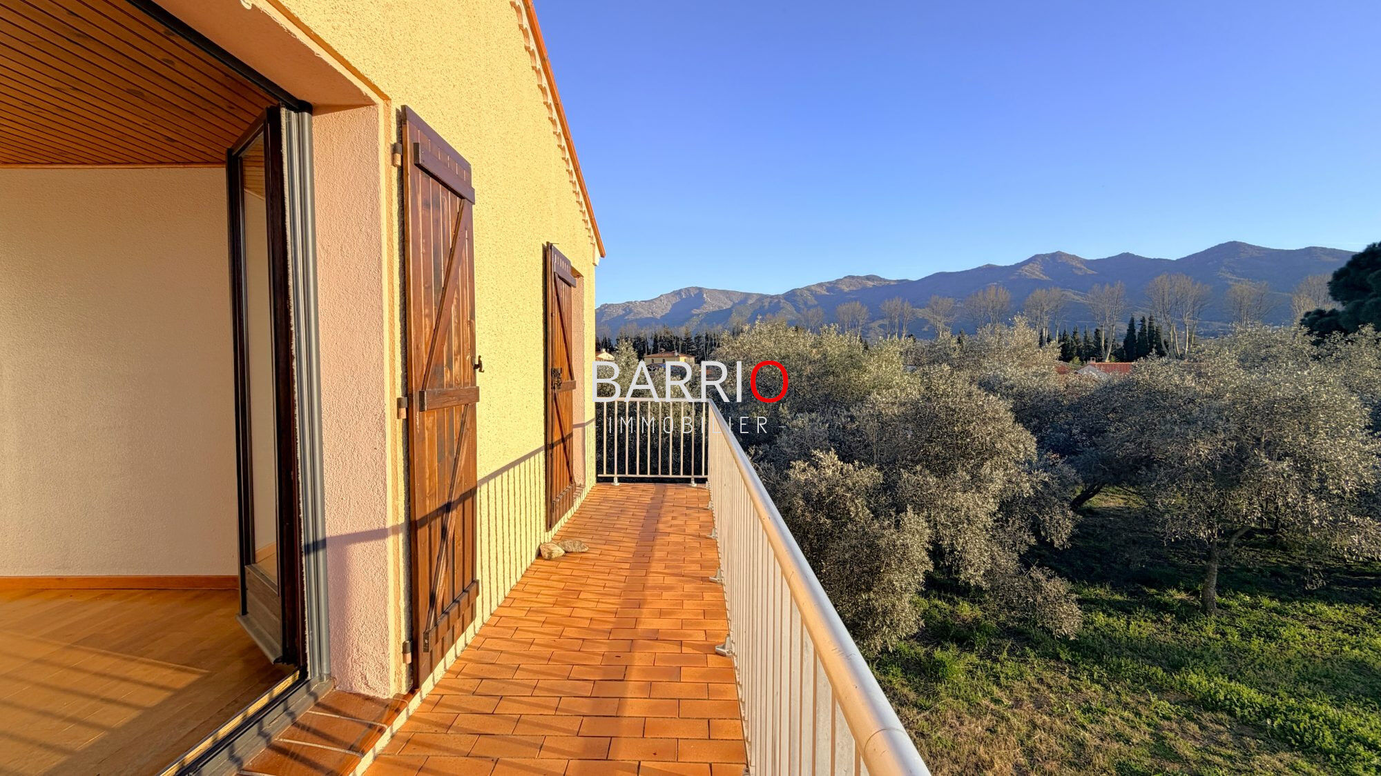 Villa / Maison  T5 à vendre Montesquieu-des-Albères 66740