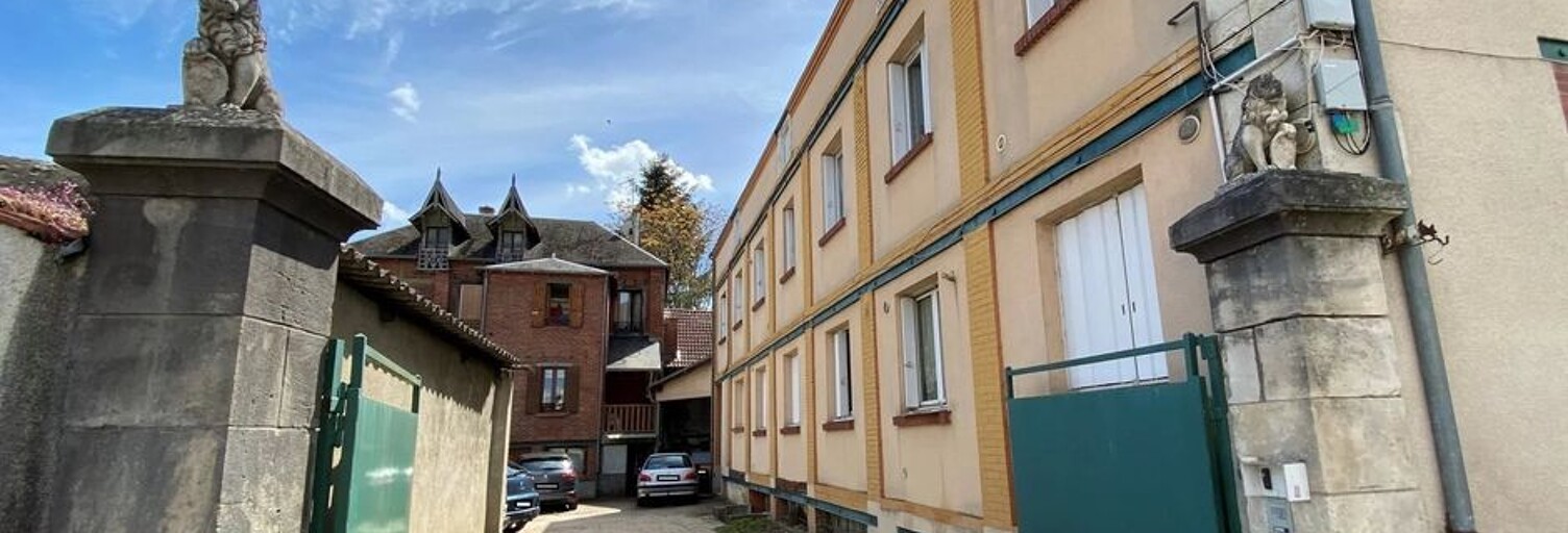 Immeuble  840 m² à vendre à Vierzon (18100)