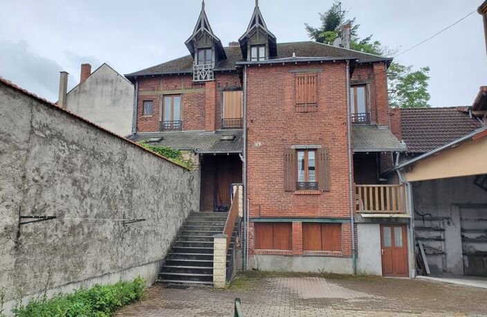 VIERZON PROCHE CENTRE - 2 immeubles de rapport + 1 atelier — photo 2