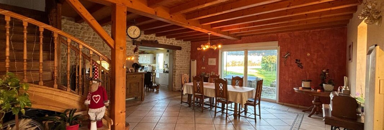 Maison 5 Pièces 210 m² à vendre à Moragne (17430)