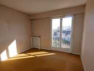 Appartement T5 de 100 m² avec balcon, ascenseur, cave et stationnement – Fort potentiel à Limoges — photo 2