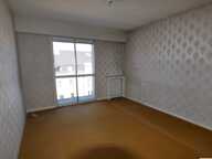 Appartement T5 de 100 m² avec balcon, ascenseur, cave et stationnement – Fort potentiel à Limoges — photo 4
