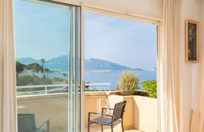 Vente Maison - Roucas Blanc - Parc privé - Vue mer - Piscine — photo 2