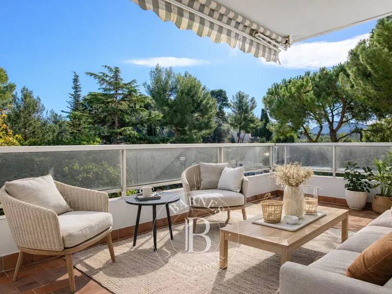 Vente appartement de prestige rénové – Terrasses – Résidence séc — photo 1