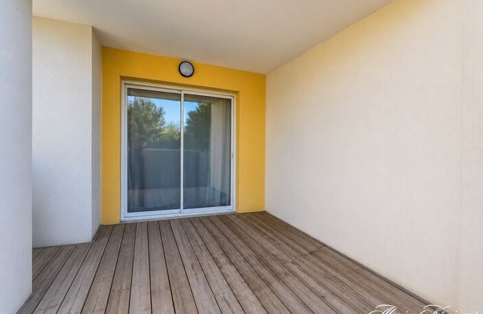 A VENDRE - Appartement T2, 38,56m² Carrez - 1 chambre - Jardin de 42m² - Place de parking privative - Résidence sécurisée - Vendu loué - BÉZIERS, quartier Pech de la Galinière (34) — photo 5