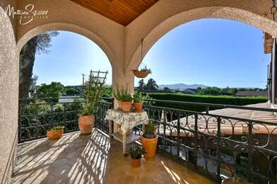 Maison 6 pièces 395000 €