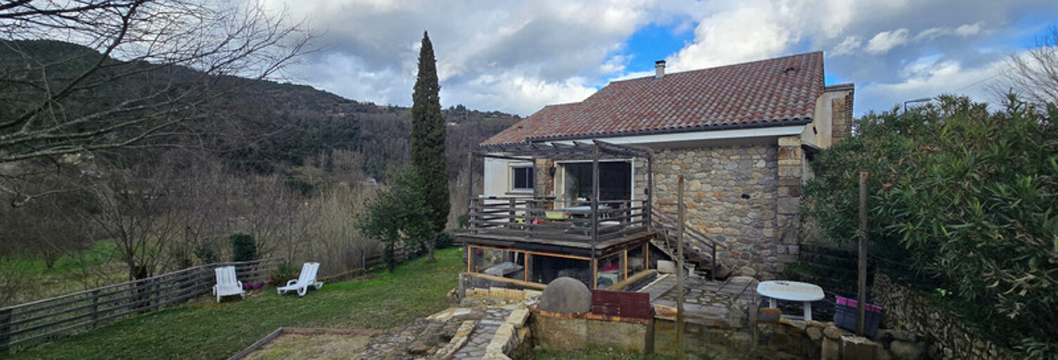Maison 7 Pièces 224 m² à vendre à Saint-Fortunat-sur-Eyrieux (07360)