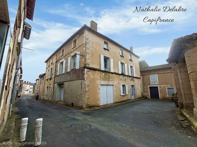 Maison à vendre 5 pièces LUSIGNAN (86) — photo du bien
