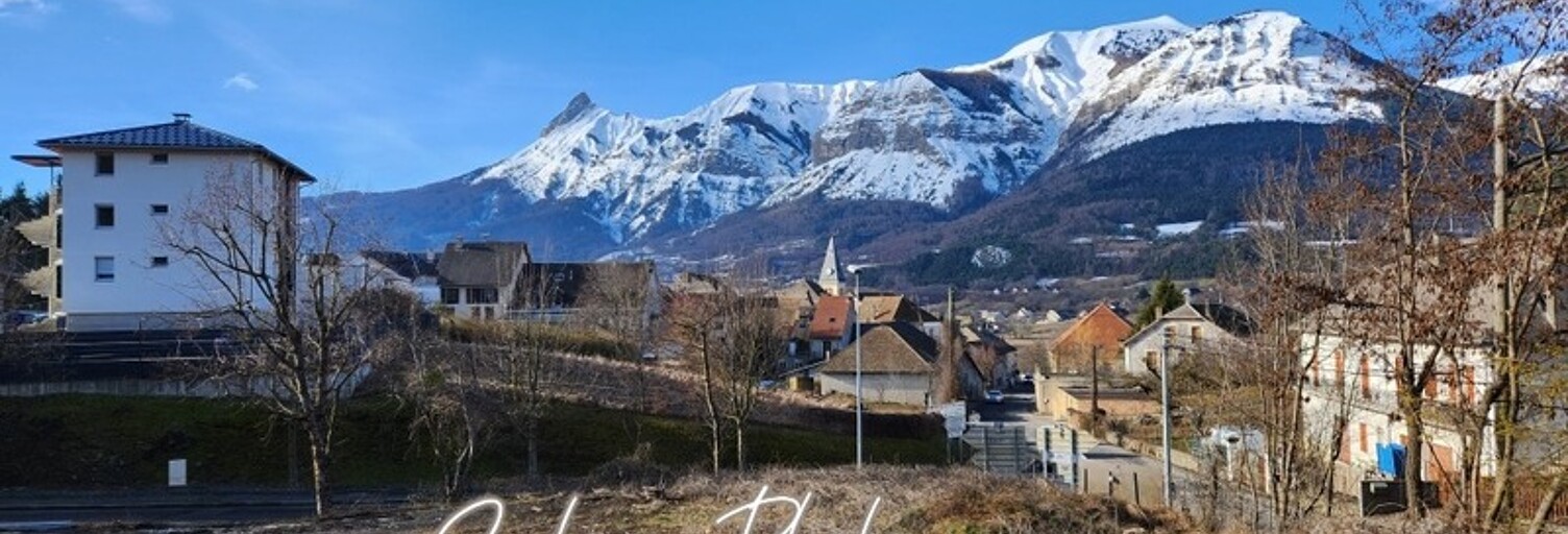 Terrain  393 m² à vendre à Saint-Bonnet-en-Champsaur (05500)